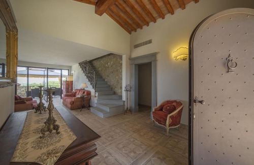 Iano Villa | Iano Villa Sleeps 12 Pool Air Con WiFi