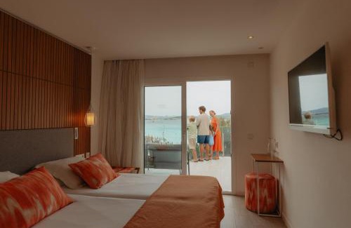 Muro Hotel | Iberostar Waves Playa de Muro