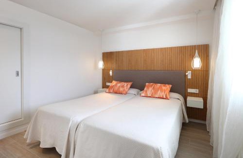 Muro Hotel | Iberostar Waves Playa de Muro