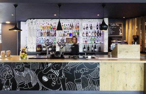 Little Hay Hotel | ibis Birmingham Airport Terminal Building - NEC