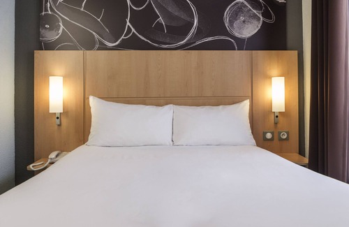 Quartier du Lac Hotel | ibis Bordeaux Lac