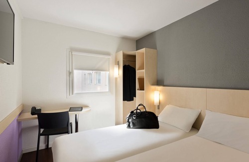 Carnot Hotel | ibis budget Cannes centre ville