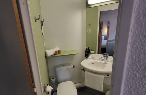 11th Arrondissement Hotel | ibis budget Marseille la Valentine