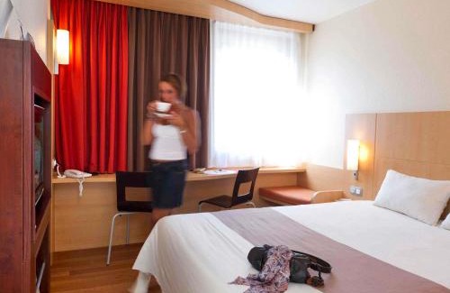 Strombeek-Bever Hotel | ibis Hotel Brussels Expo Atomium