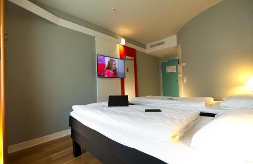 Deutz Hotel | ibis Köln Messe