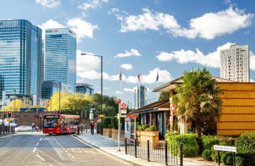 Canary Wharf Hotel | ibis London Docklands Canary Wharf