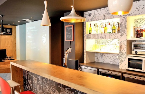 Saint Michel - Mairie Hotel | Ibis Lyon Centre