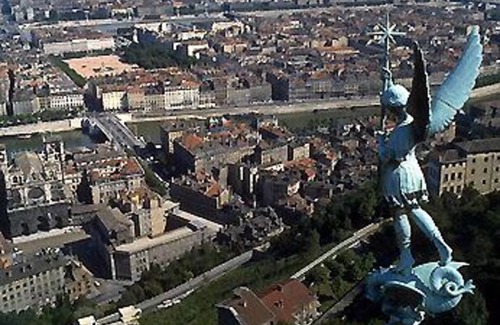 Dardilly Hotel | ibis Lyon Nord