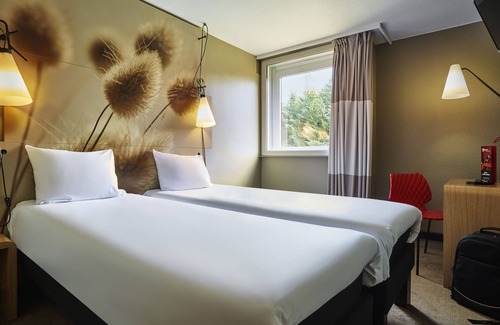 Emerainville Hotel | ibis Marne La Vallee Emerainville