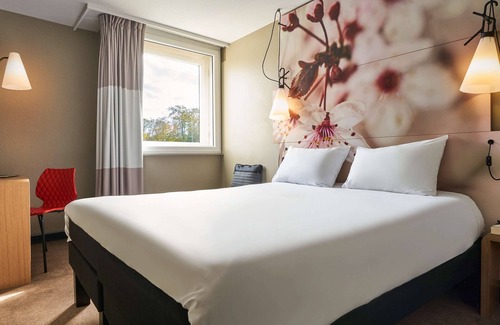 Emerainville Hotel | ibis Marne La Vallee Emerainville