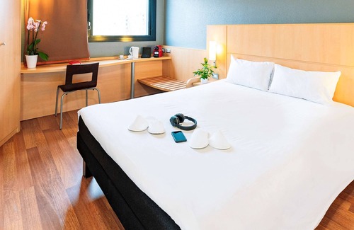 Zona Ca' Granda Hotel | ibis Milano Ca Granda