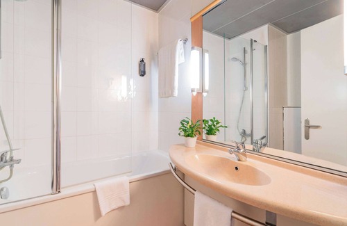 Zona Ca' Granda Hotel | ibis Milano Ca Granda