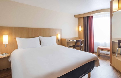 Viarme Hotel | ibis Nantes Centre Tour Bretagne