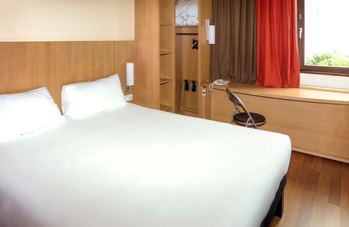 Perigueux Hotel | ibis Périgueux Centre