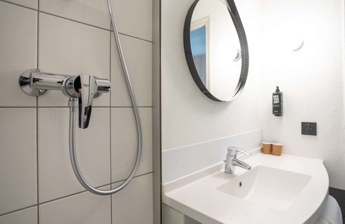 Saint-Lo Hotel | ibis Saint Lo La Chevalerie