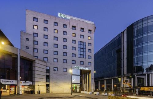 Miroir - Batignolles Hotel | ibis Styles Le Mans Gare Sud