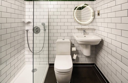 Queen's Gate House | ibis Styles London Gloucester Road