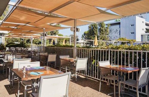 Vitrolles Hotel | ibis Styles Marseille Aéroport