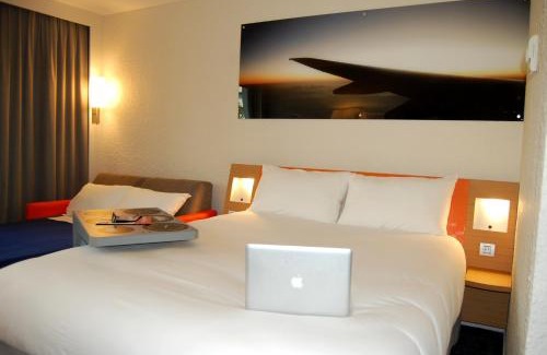 Vitrolles Hotel | ibis Styles Marseille Aéroport