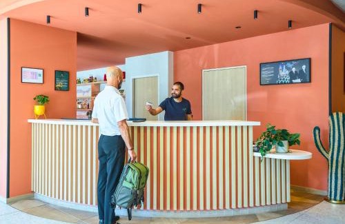La Capelette Hotel | ibis Styles Marseille Palais des Congrès Vélodrome