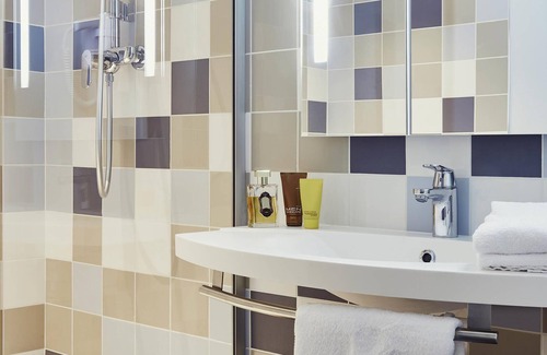 Vitrolles Hotel | ibis Styles Marseille Provence Aéroport