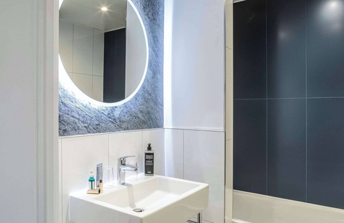 Montreuil Hotel | ibis Styles Paris Mairie de Montreuil