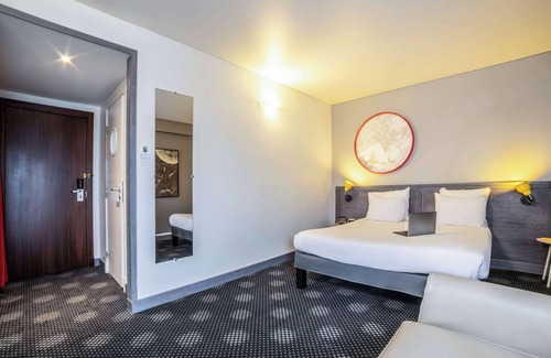 Montreuil Hotel | ibis Styles Paris Mairie de Montreuil