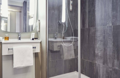 La Valette-du-Var Hotel | ibis Toulon La Valette