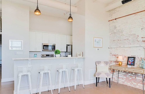 Newport News Apartment | Ice Ice Baby Downtown Newport News