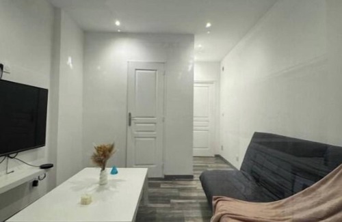 Saint-Andre Apartment | Ideal'Appart 16th