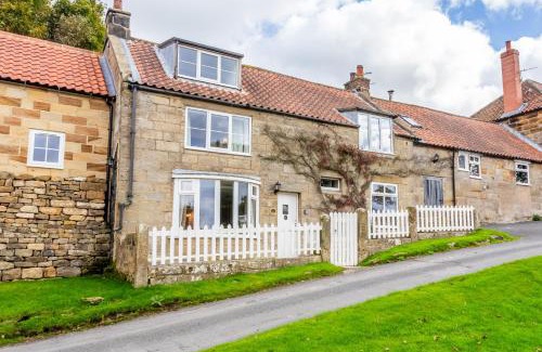 Ainthorpe House | Idyllic retreat with log burner near Danby Castle