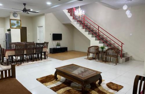 Kampung Jaya House | Ilham Bonda Homestay