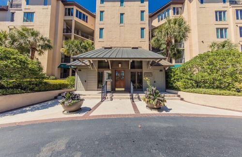South Beach Villa | Immaculate,170 5-Star Reviews, Amazing Views, Updated, Free Tennis, Pool, 3 BR