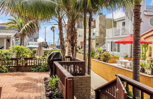 Mission Beach House | Immaculate Beach House - 1 min walk to ocean, 2 unshared patios