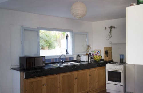 Methoni Villa | Imposing townhouse in the centre of Methoni, 400 metres from beach and Castle.