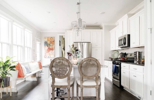 Eastwood House | Impressively Decorated Nest Less Than Two Miles to Downtown
