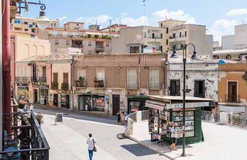 Cagliari Apartment | In Cagliari there is a bright space, where you will feel at home