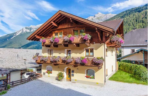 Neustift Im Stubaital Apartment | In the Center of Neustift - Two Bedroom Luxury Penthouse sleeps 4