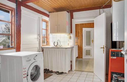 Bog By House | In the heart of Bogø Island, this beautiful thatched house welcomes you with authentic charm.