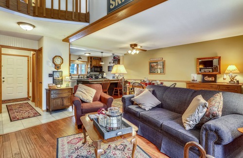 Davis House | Incredibly Plush meets Amazingly Priced!