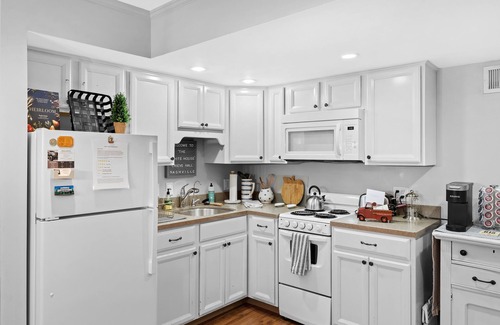 Crieve Hall House | Indulge in Southern Hospitality at the Whitehouse