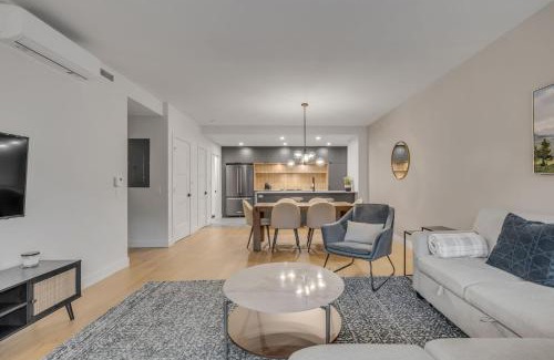 Beaupre Apartment | Initial - Mountain 302 - Ski-in-out MSA