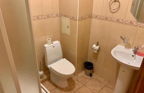 Svyatoshyns'kyi District Hotel | Inn on Zhytomyrska