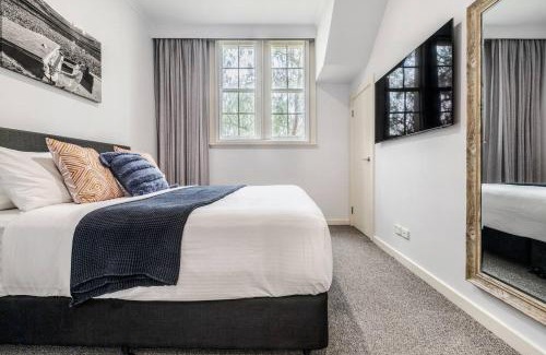 Prahran Apartment | Inner City Living in a Modern Slice of History