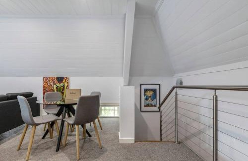 Prahran Apartment | Inner City Living in a Modern Slice of History