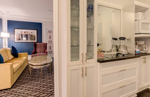 Park West Resort | Instant Booking 30% off WorldMark Inn at the Park (One Bedroom Suite)