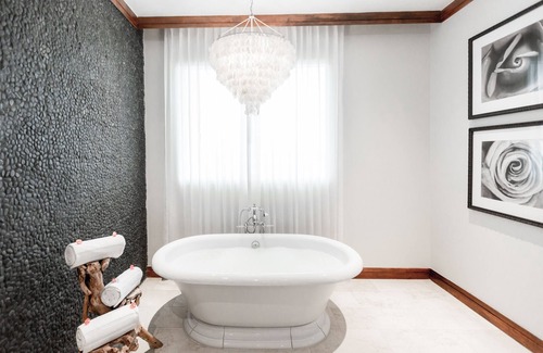 Escazu Hotel | InterContinental Costa Rica at Multiplaza Mall by IHG