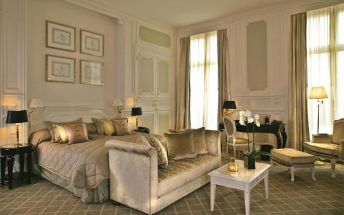 La Chapelle-en-Serval Hotel | InterContinental Hotels Chantilly Chateau Mont Royal by IHG