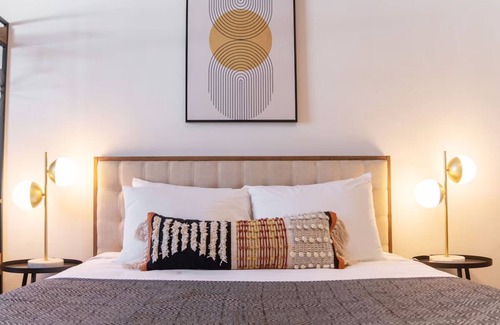 Pagosa Springs Hotel | Inviting Cozy Log Cabin in the Mountains: Perfect for Hot Springs Fun