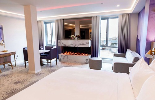 Coolidge Corner South Side Hotel | Iris Hotel Boston